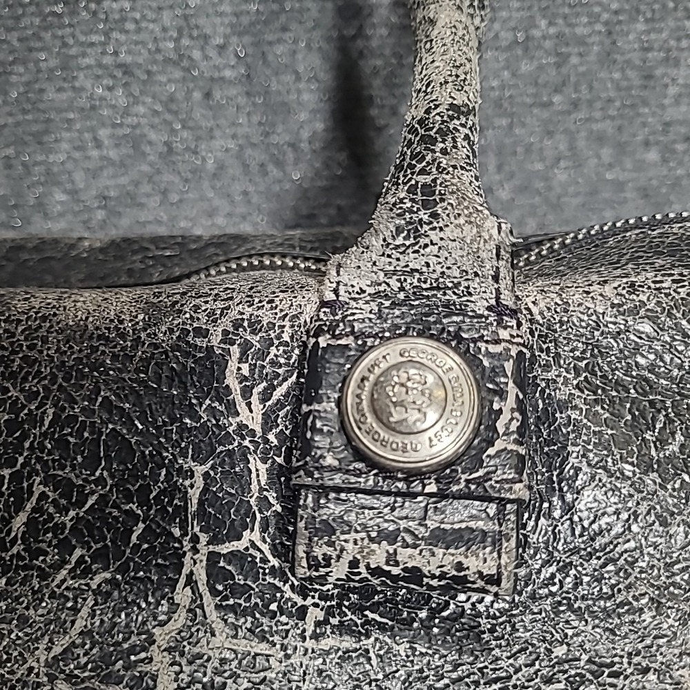 George Gina &‎ Lucy Star Shoulder Bag Black Distressed Leather Handbag - Picture 9 of 16